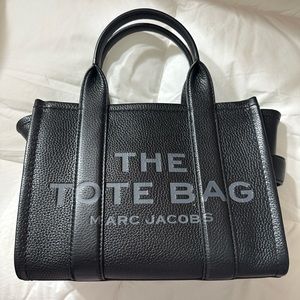 Marc Jacobs The Tote Bag in small
